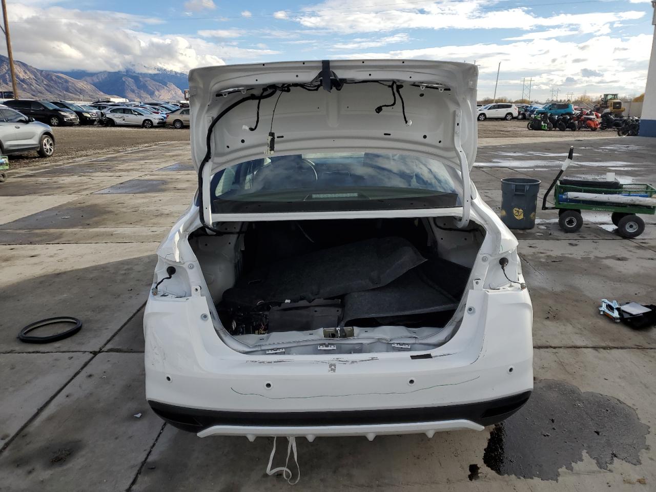 Nissan Versa S Image 3