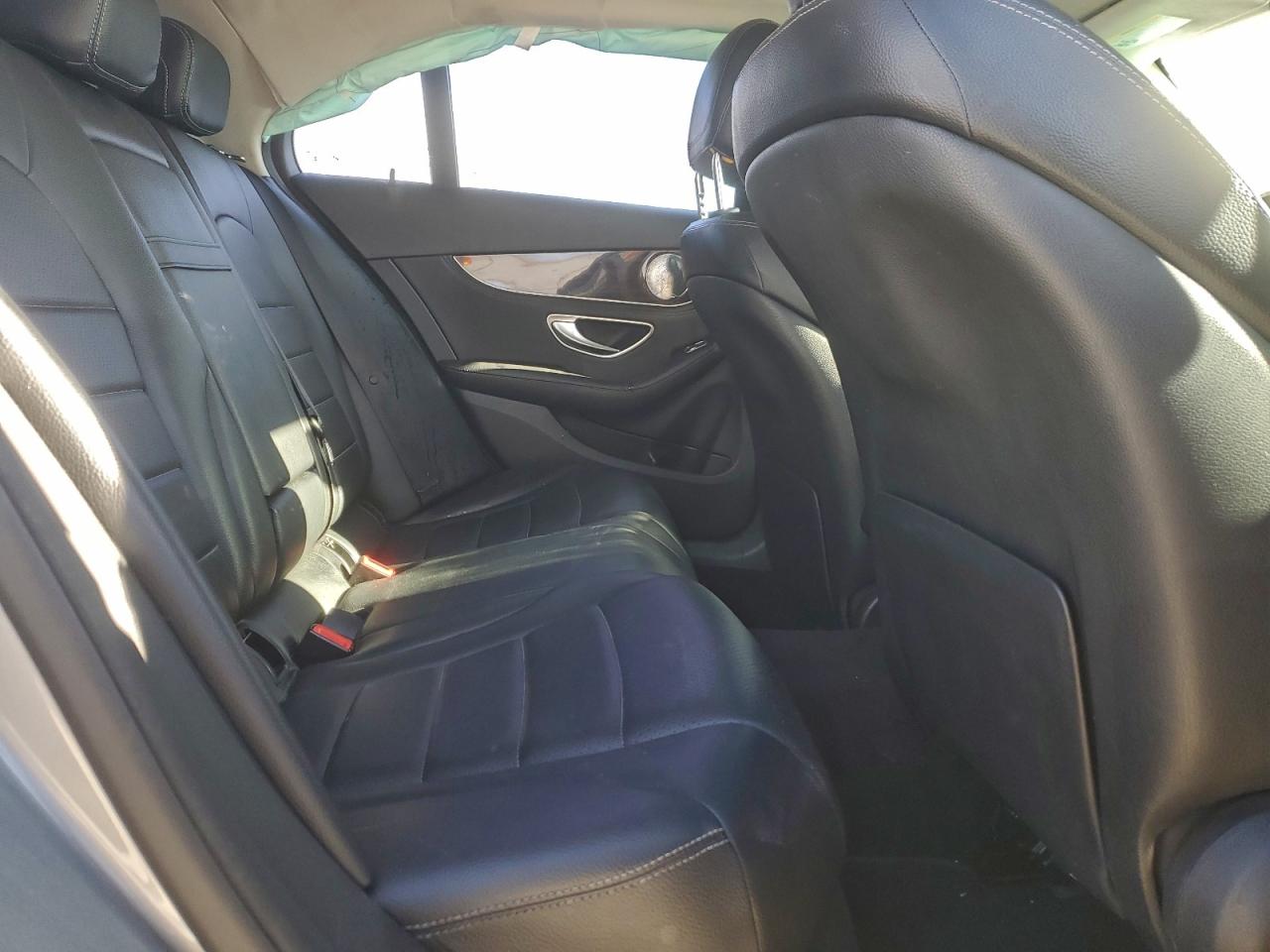 Mercedes-Benz C-Class 300 4matic Image 12