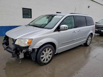  Salvage Chrysler Minivan
