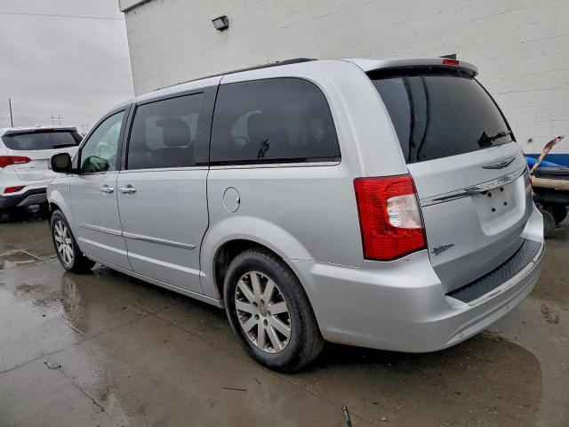Chrysler Minivan Touring L Image 2