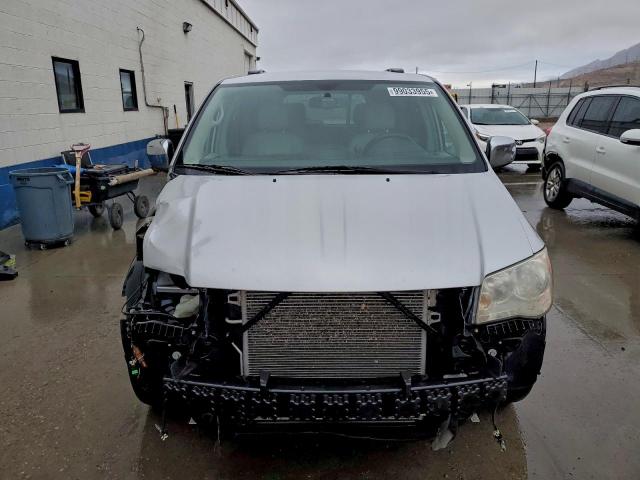 Chrysler Minivan Touring L Image 5