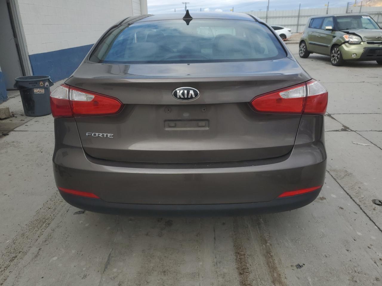 Kia Forte Lx Image 10