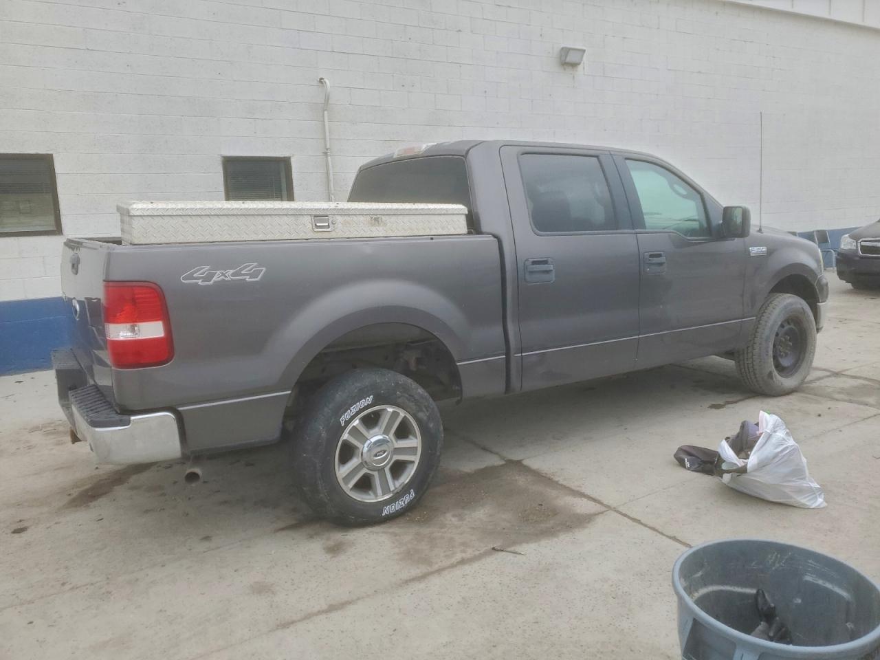 Ford F-150 Supercrew Image 2